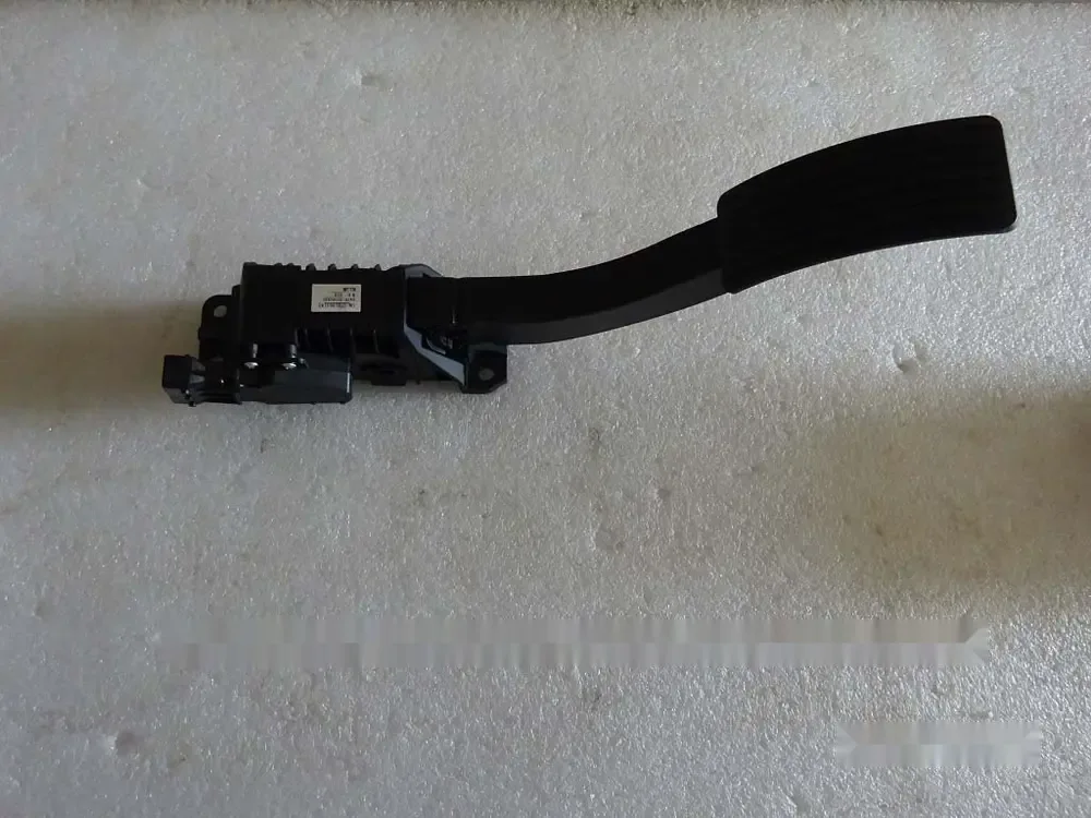 پدال گاز برقی بی وای دی Qin Plus EV – 12626661-00