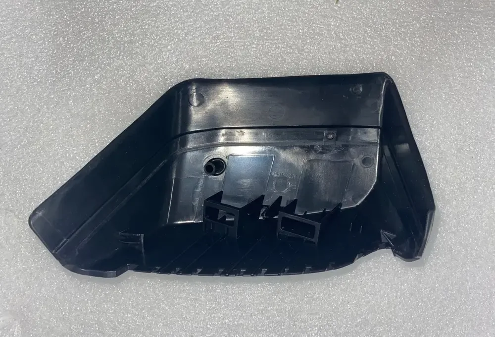قاب راست چراغ عقب وسط بی وای دی Dolphin EV – 13152062-00