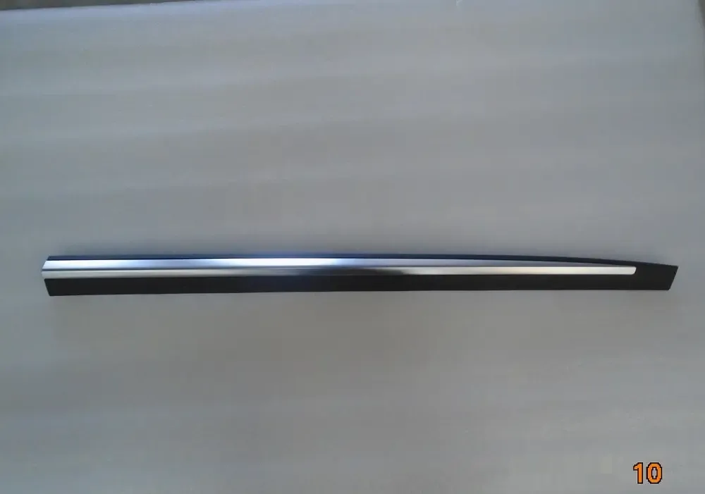 قاب تزئینی در جلو راست بی وای دی Tang DM-i – 12702625-00