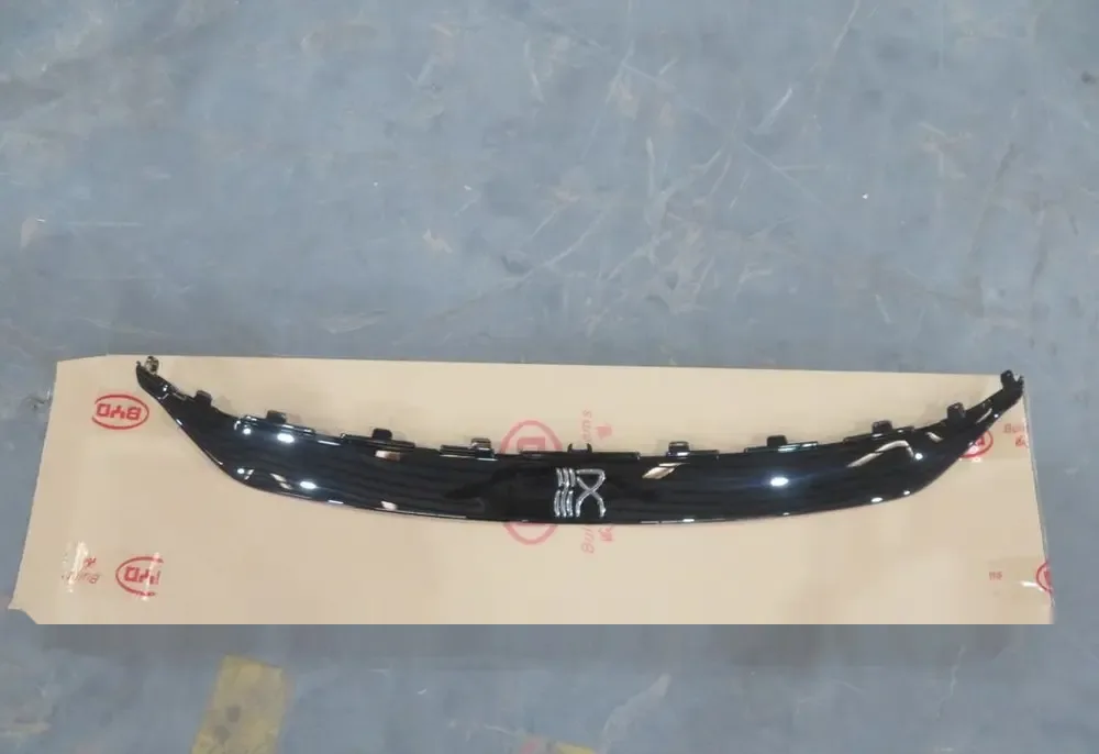 نوار کرومی بالای سپر جلو بی وای دی Han EV – 13483130-00