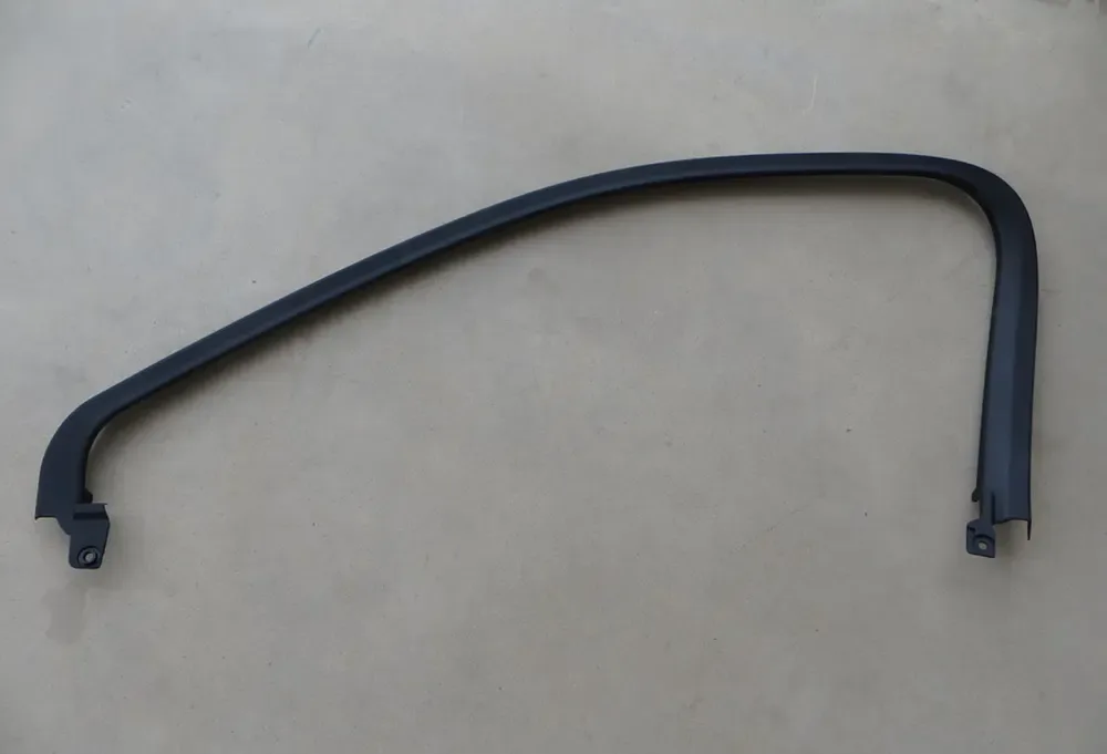 زه قاب در جلو راست مشکی بی وای دی Tang DM-i – 12443556-00
