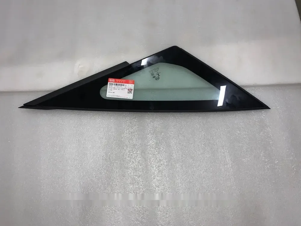 شیشه لچکی جلو راست بی وای دی Dolphin EV – 13136625-00