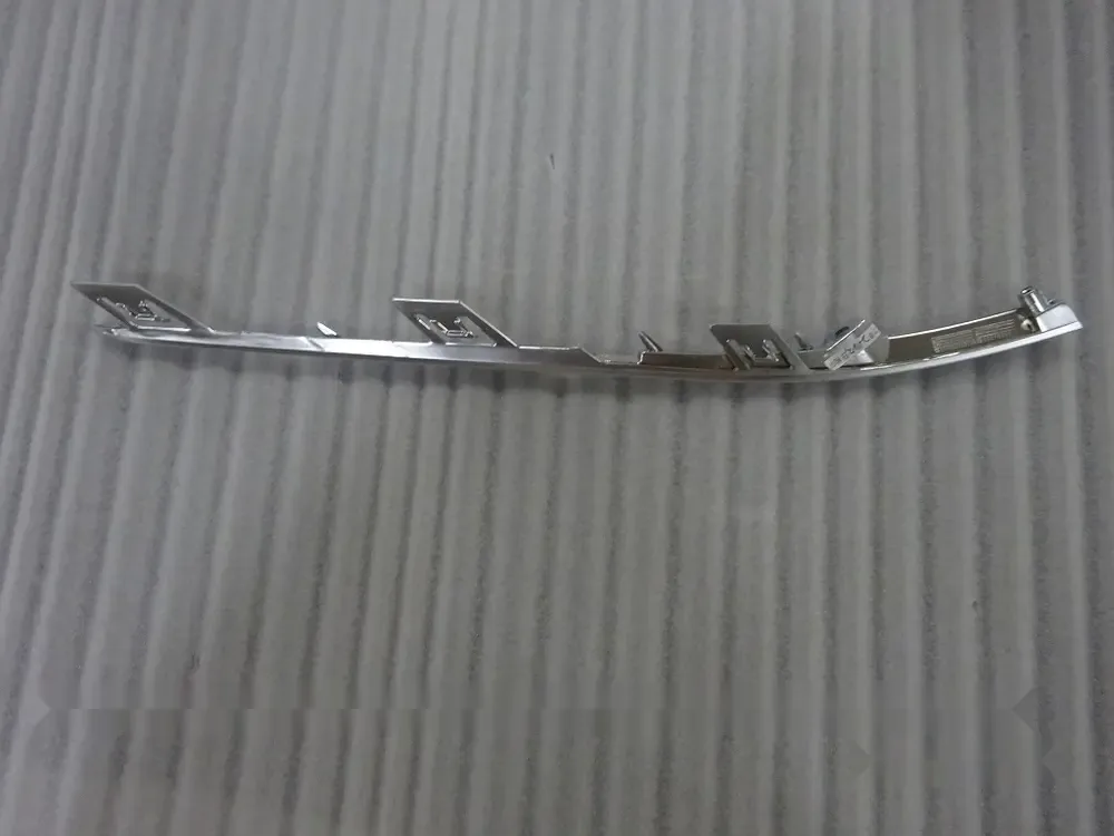 نوار کرومی پایین سپر جلو ۱ بی وای دی Qin Plus DM-i – 13185278-00