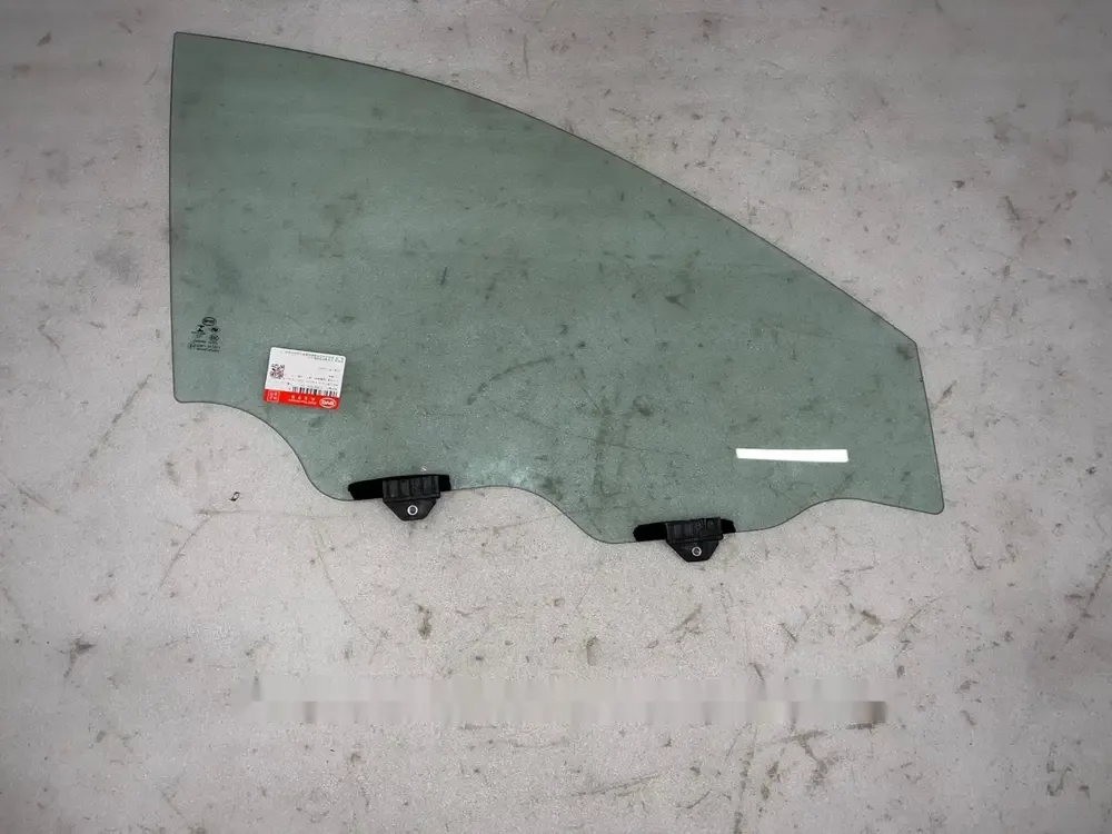 شیشه در جلو راست بی وای دی Atto 3 EV – 13167830-00